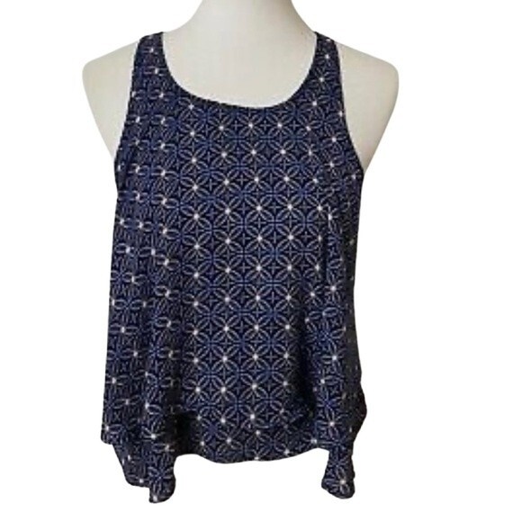 Hollister layered medallion print top size medium - Picture 2 of 5